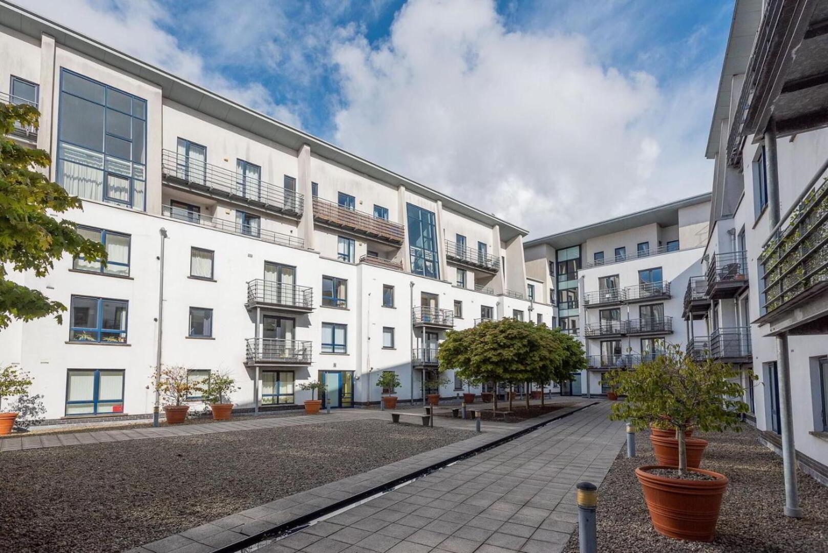 Whitehall Square Apartments- Queen'S Quarters Belfast Exterior foto